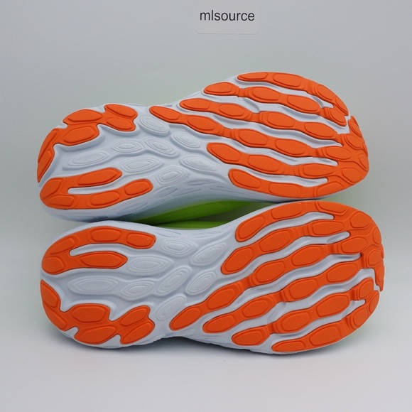 NEW New Balance Fresh Foam X 1080 Shoes TCS NYC Marathon - Picture 5 of 9